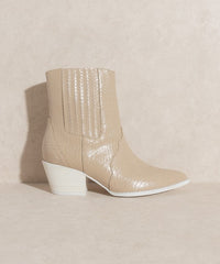 OASIS SOCIETY Dawn - Paneled Western Bootie